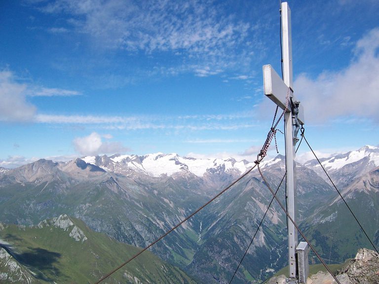 Blick ins Tal vom Almerhorn 